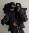 Stylish oversized puffer jacket with a comfortable turtleneck for cold days