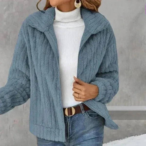 Comfortable women's fleece jackets for cozy autumn and winter days