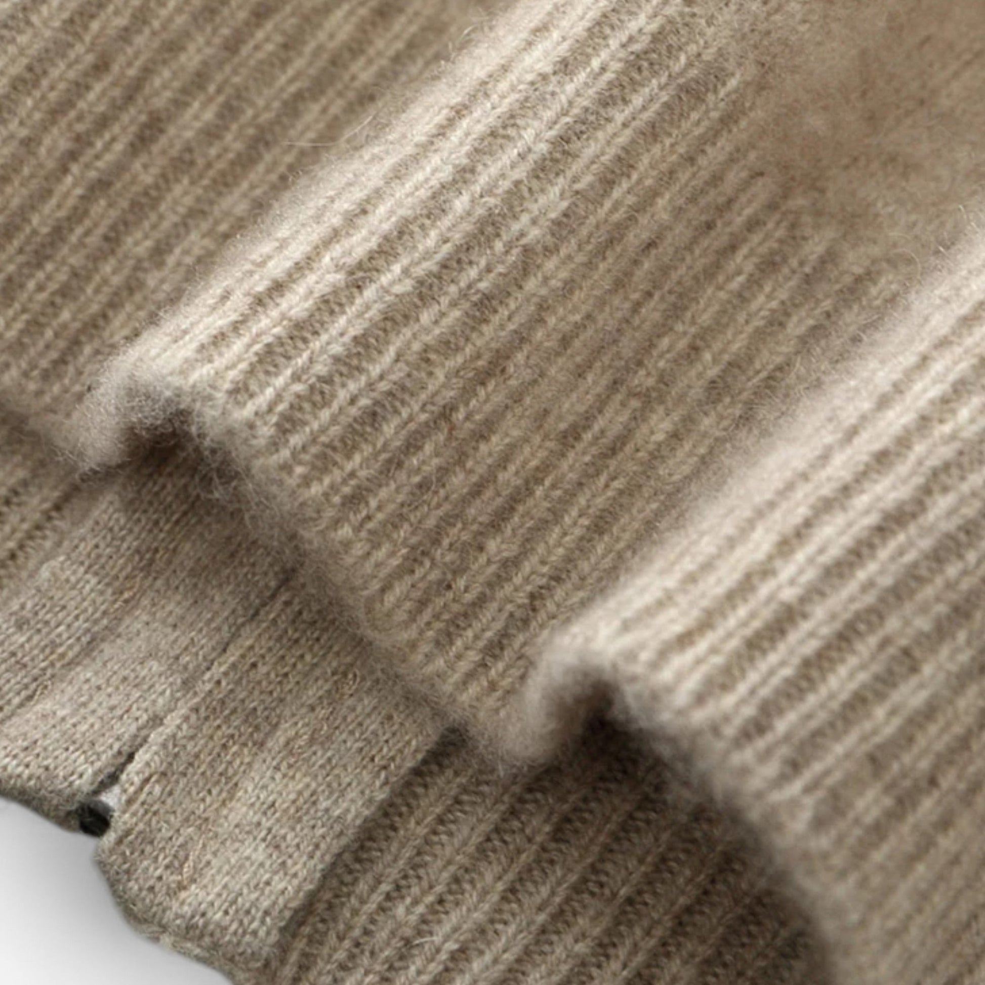 Dorevelle Men’s Zipped Sweater in Heritage Merino Knit – Stylish Warmth for Everyday Comfort