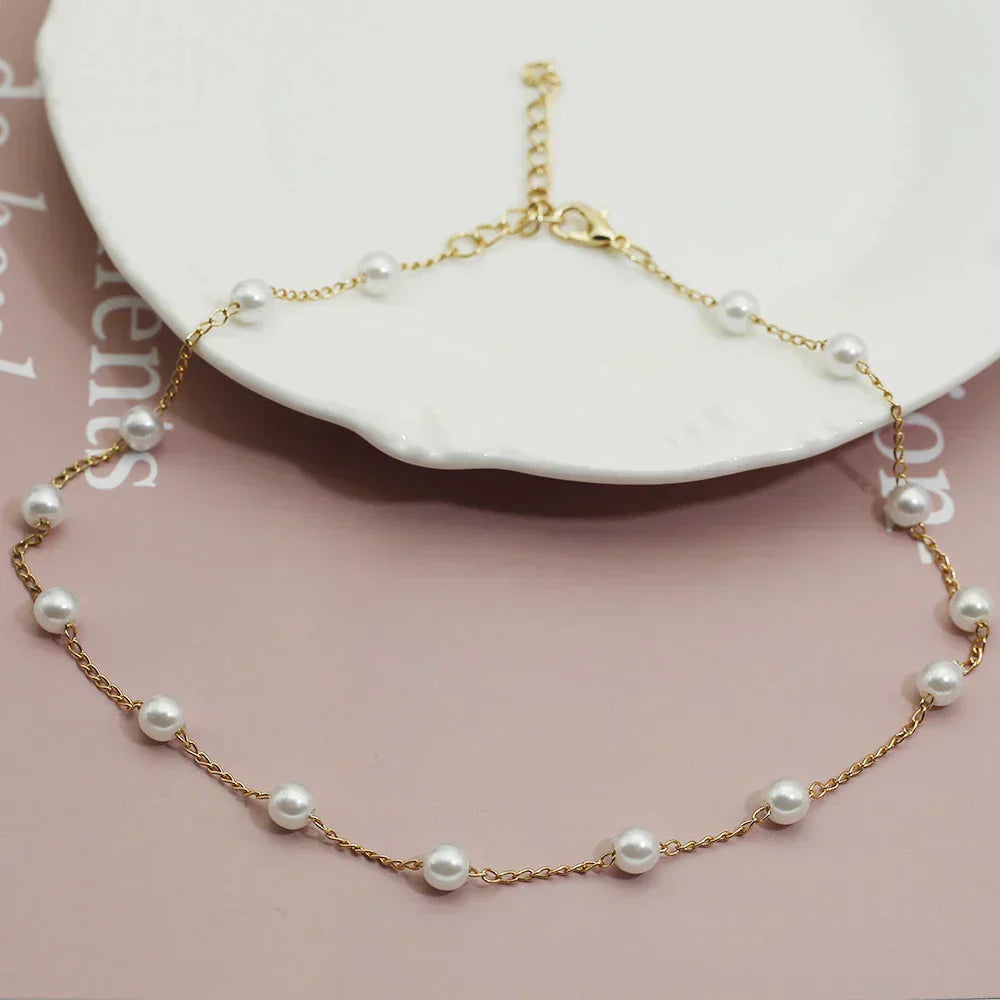 Glamorous Gold Pearl Necklace