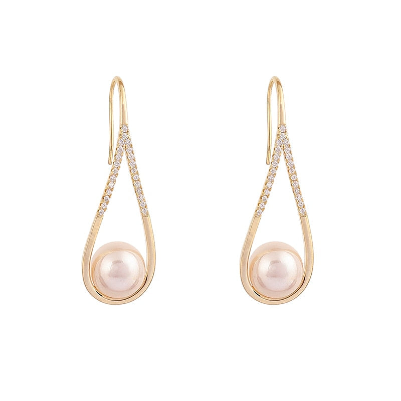 Elegant Rose Gold Pearl Earrings for a Radiant Look