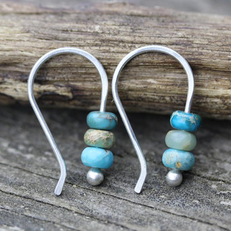 Elegant turquoise-colored pearl earrings
