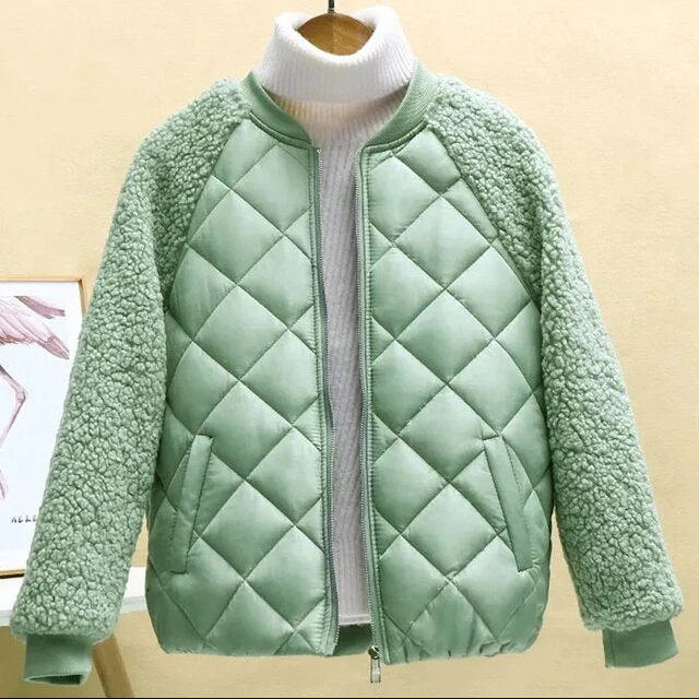 Quinne – Elegant women's coat made from luxurious sheepskin wool