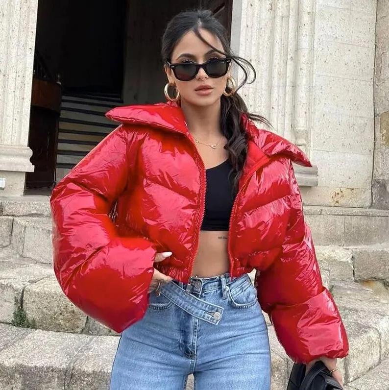 Aoife – Fashionable Short Puffer Jacket with Stylish Quilted Pattern