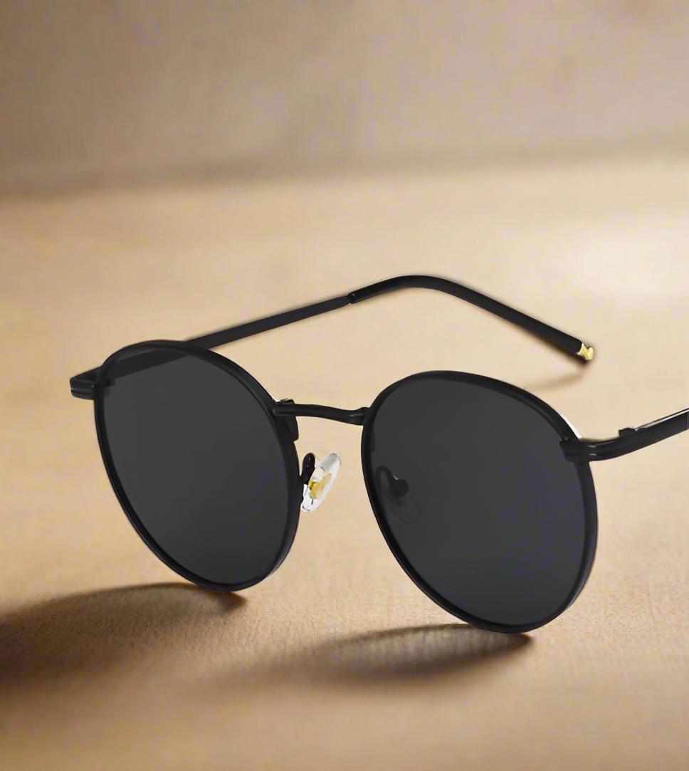 Retro vibe women’s browline glasses