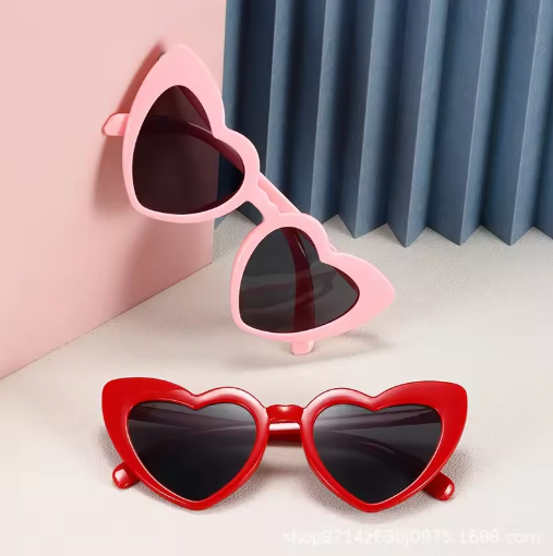Ladies heart sunglasses retro big