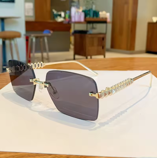 Luxury designer fashion glasses