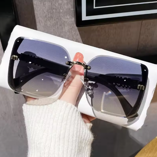 Oversized square sunglasses for women 2025