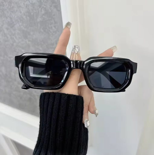Luxury rectangle sunglasses for women