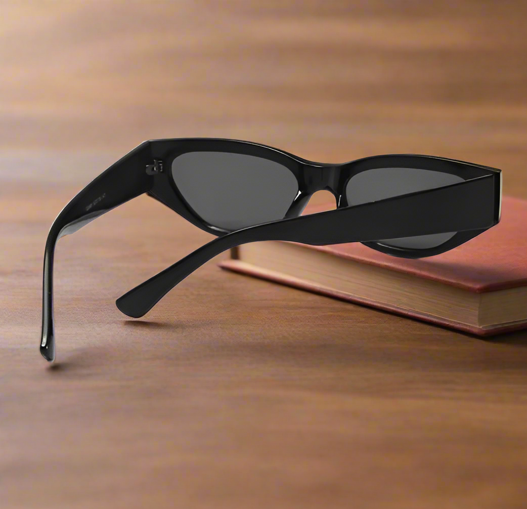 Retro cat eye sunglasses for women