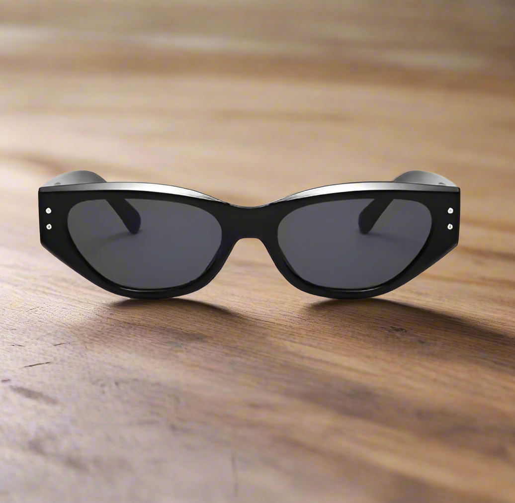 Retro cat eye sunglasses for women