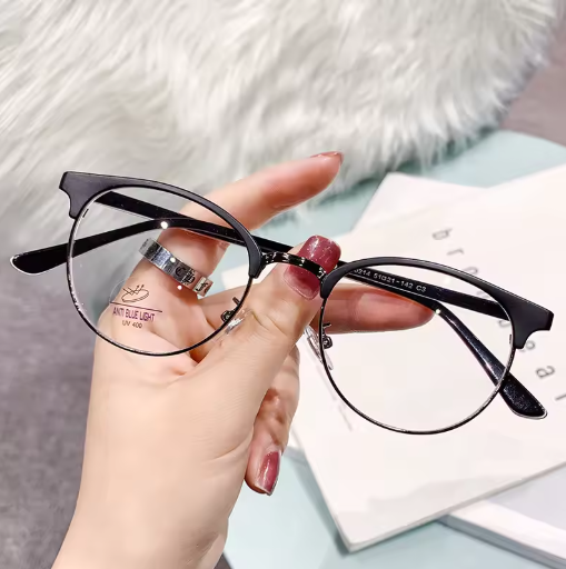 Multifocal reading glasses for women