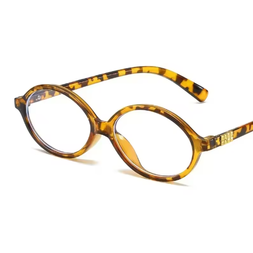 Trendy mini sunglasses for women - oval shape & clear lenses