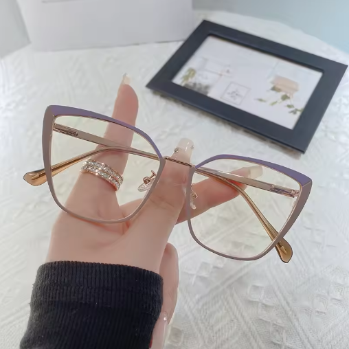Retro cat-eye glasses