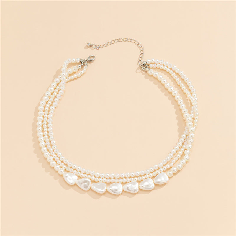 Elegant Gold Necklace with White Stones and Dreamy Pearls