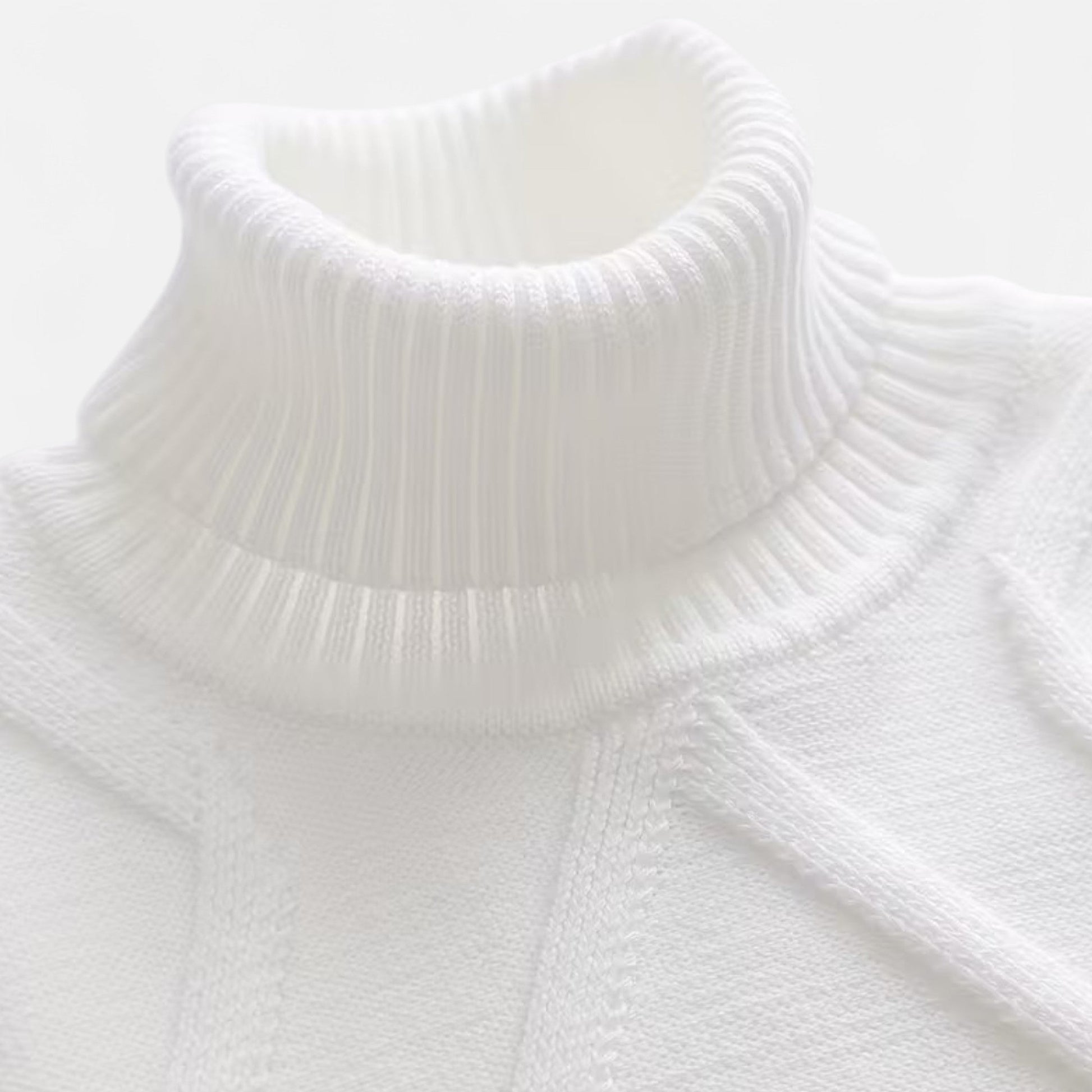 Dorevelle Men’s Cozy Rib-Knit Turtleneck Sweater for Stylish Warmth