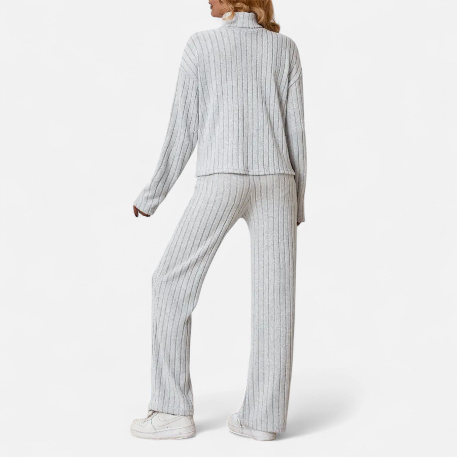 Dorevelle | Women's Ribbed Set with Mock Neck & Wide-Leg Style for a Chic and Comfortable Look