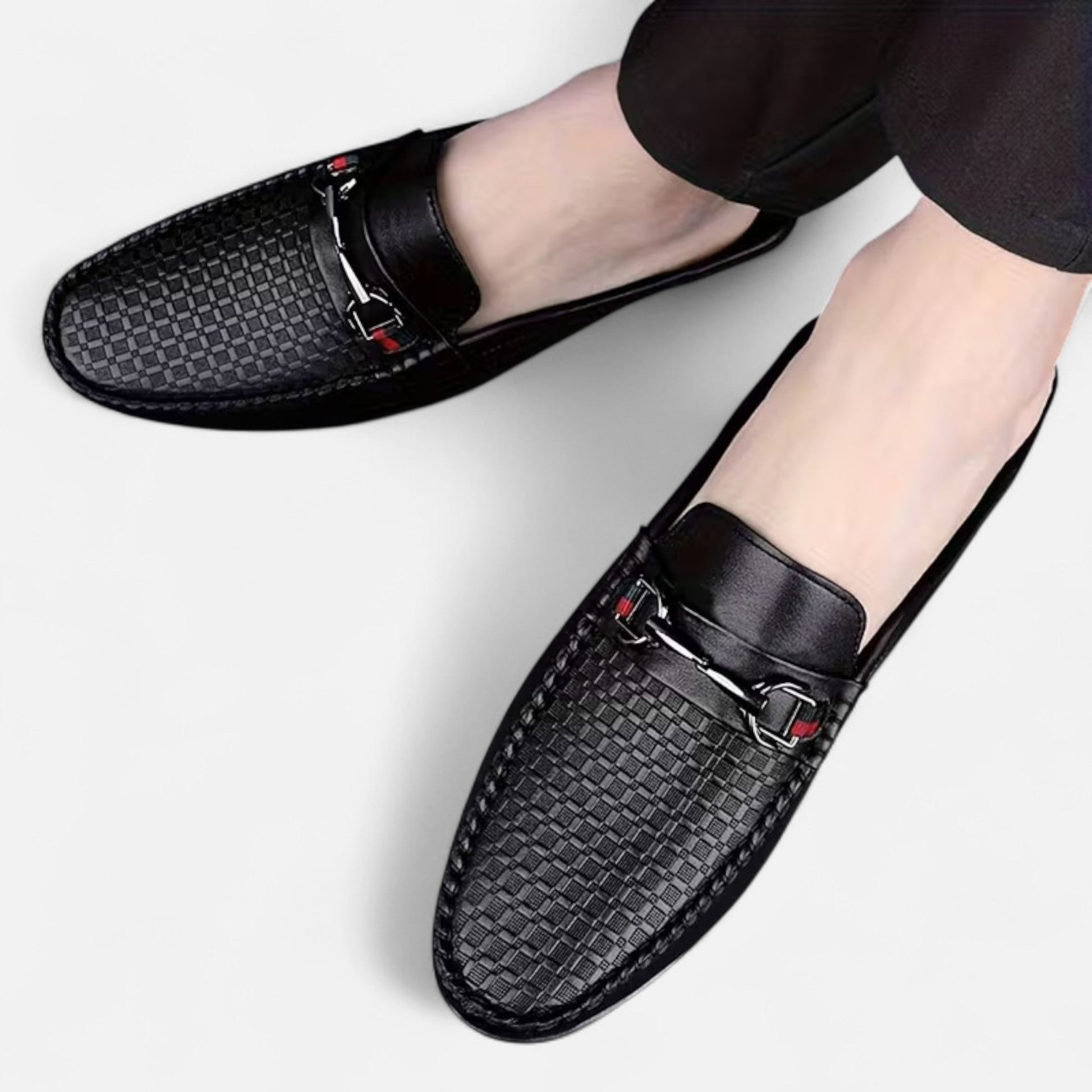 Dorevelle Men’s Vintage Style Moc Toe Mule Shoes for Classic Comfort
