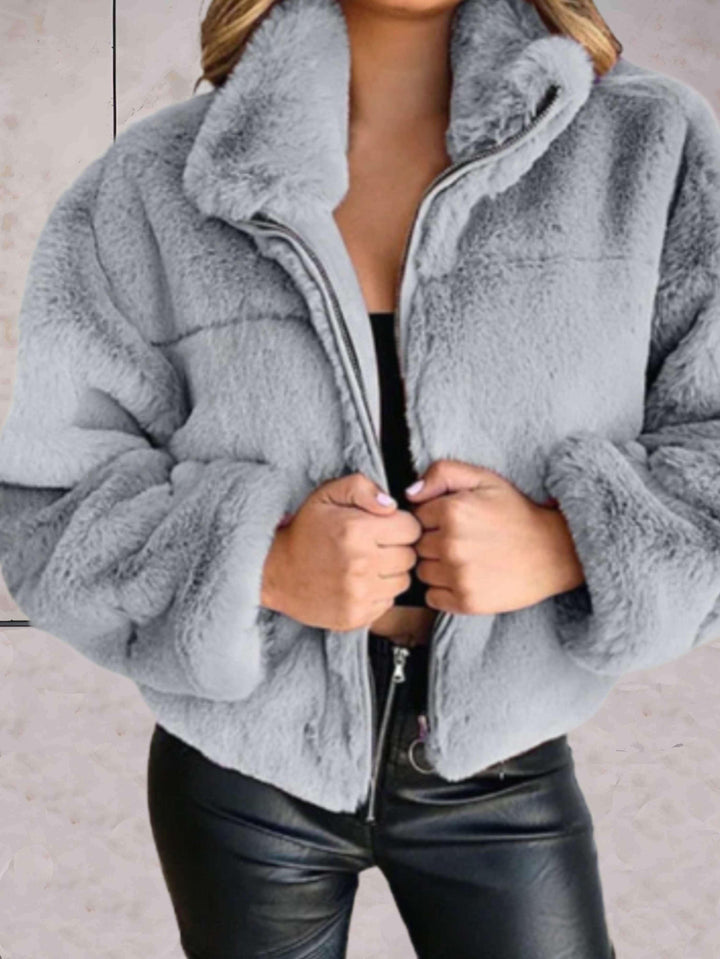 Cosyfaux – Extra Warm and Comfortable Faux Fur Jacket with Practical Zipper