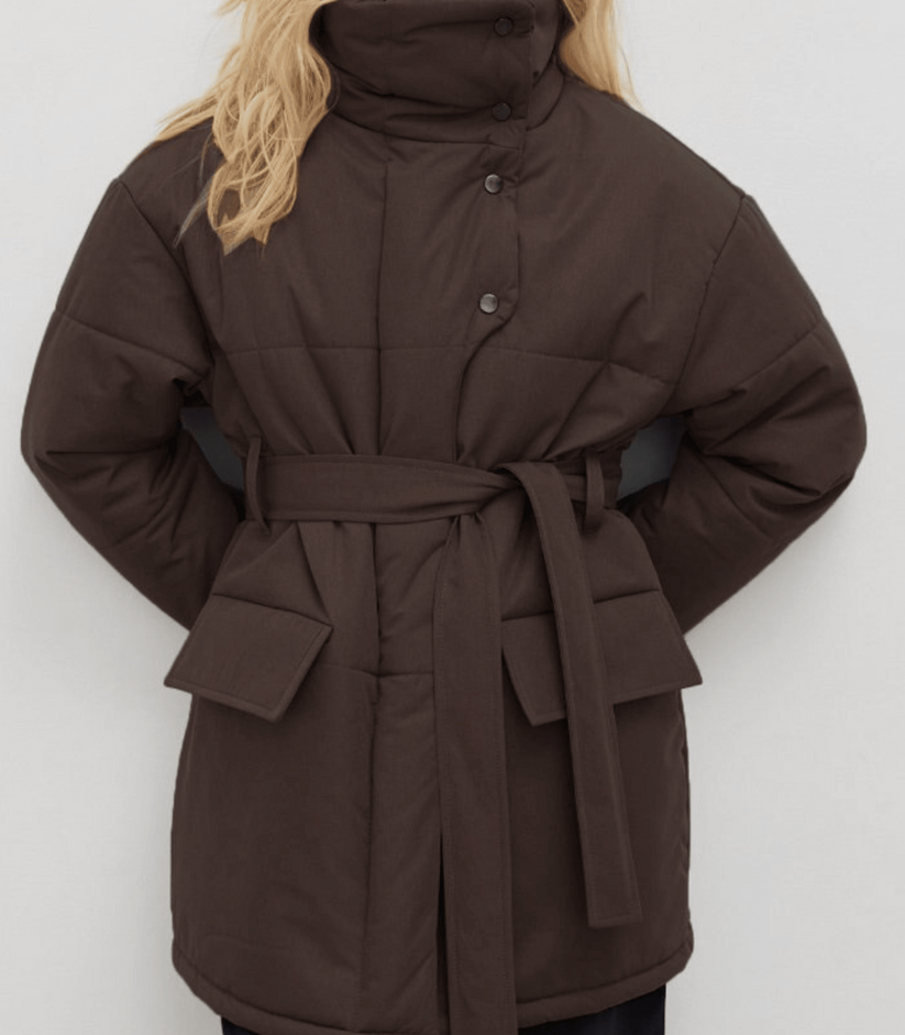 Stylish Vintage Puffer Office Jacket with Belt – Zuzanna