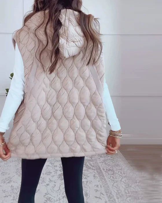 Lässig - Stylish and Simple Sleeveless Jacket with Zipper and Hood